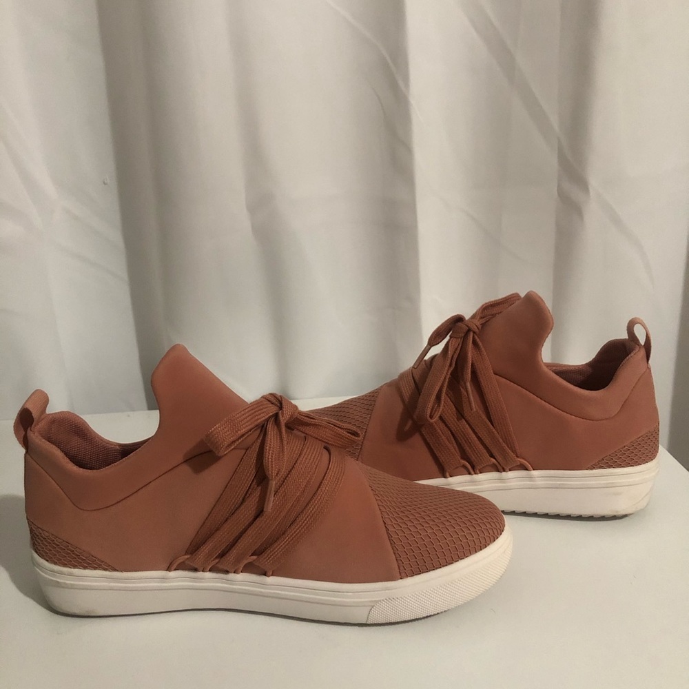 Steve Madden Tennis Shoes